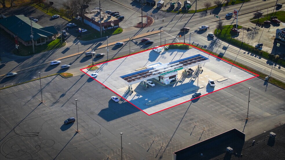 1498 Pershing rd, Decatur, IL à louer - Photo de l’immeuble – Image 3 sur 5