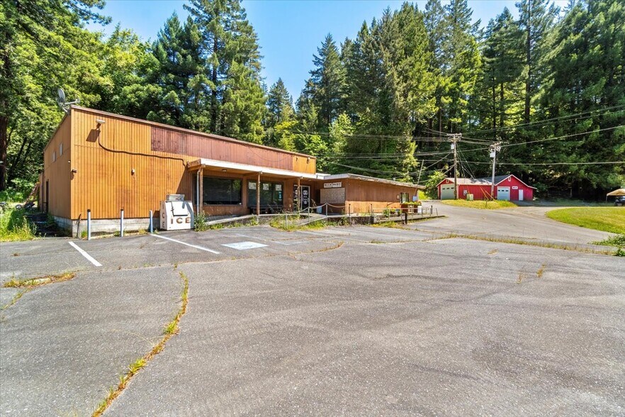 11 Lum St, Weott, CA à vendre - Photo de l’immeuble – Image 2 sur 23