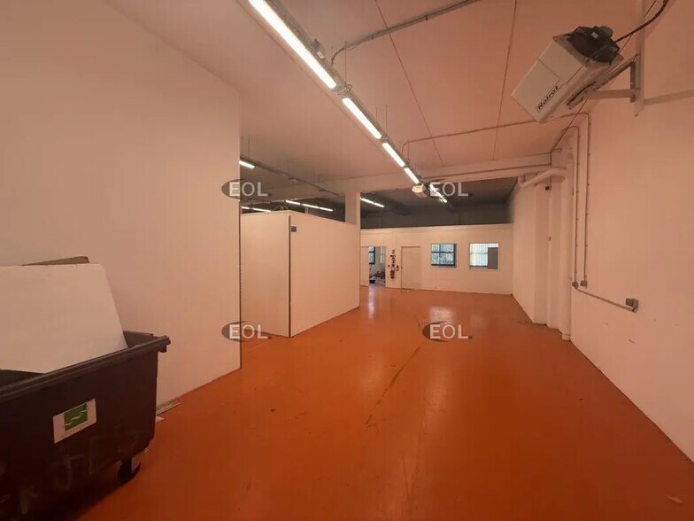 Local d'activités dans Croissy-Beaubourg à vendre - Photo intérieure – Image 3 sur 10