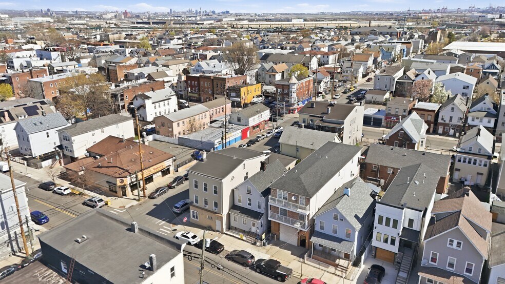 459 Fulton St, Elizabeth, NJ à vendre - Aérien – Image 2 sur 8