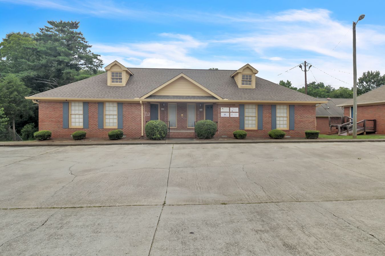 1281-1283 Parker Rd SE, Conyers, GA à vendre Photo de l’immeuble– Image 1 sur 17
