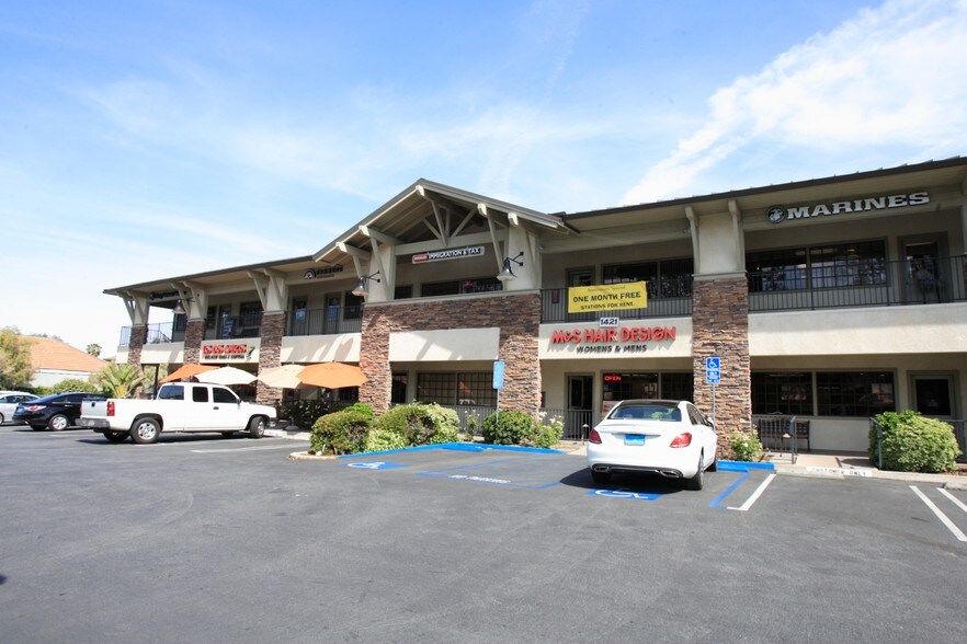 1421 E Thousand Oaks Blvd, Thousand Oaks, CA à louer - Photo de l’immeuble – Image 1 sur 3