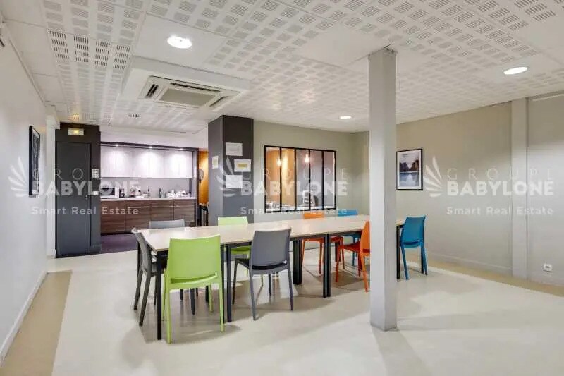 Bureau dans Paris à louer - Photo de l’immeuble – Image 1 sur 8