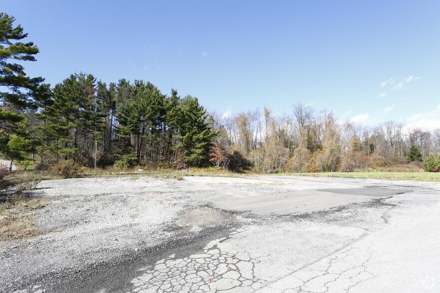 298 Pittsburgh Rd, Butler, PA à vendre - Photo principale – Image 1 sur 7