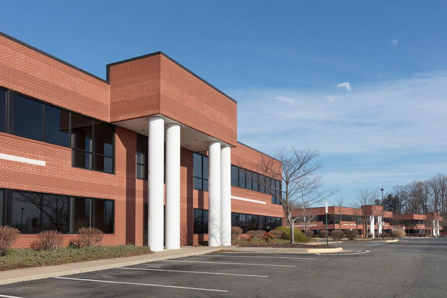 24 Center St, Stafford, VA à louer - Photo de l’immeuble – Image 3 sur 19