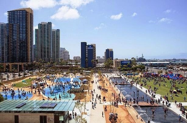 868 W Ash St, San Diego, CA à louer - Photo de l’immeuble – Image 3 sur 12