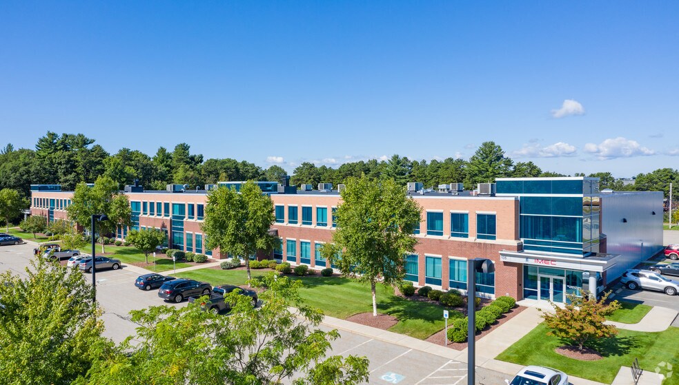 135-141 Barnum Rd, Devens, MA à louer - Photo principale – Image 1 sur 12