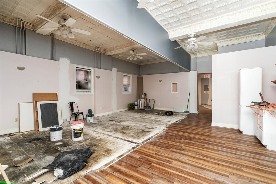 1 1/2 Crosswicks St, Bordentown, NJ à louer - Photo de l’immeuble – Image 3 sur 28