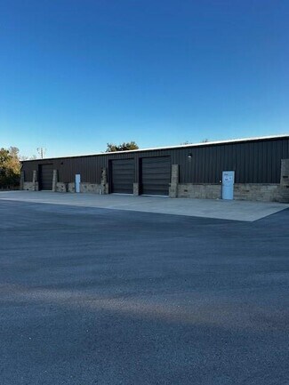 Plus de détails pour 2554 Highway 290 Hwy, Dripping Springs, TX - Industriel/Logistique à louer