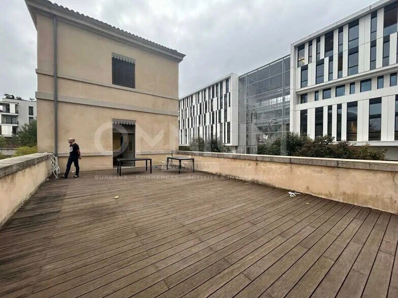 17 Rue Delandine, Lyon à louer - Photo de l’immeuble – Image 2 sur 9