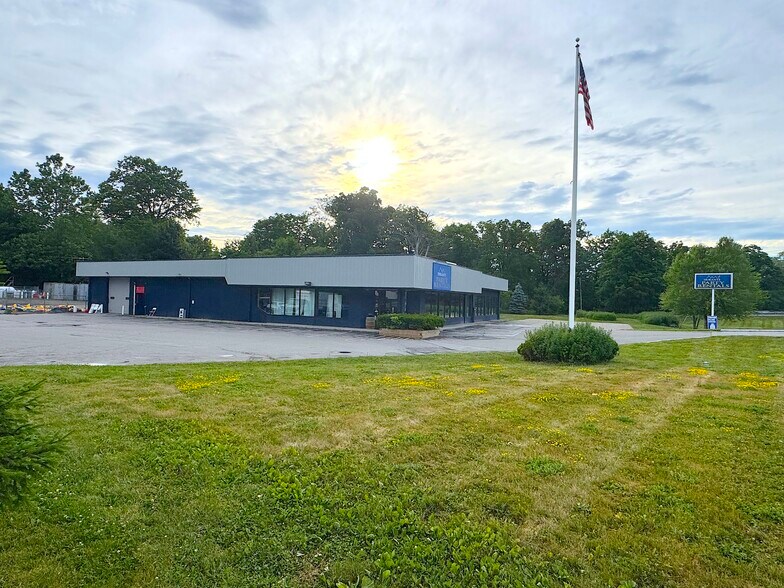 1155 Route 9, Wappingers Falls, NY à vendre - Photo de l’immeuble – Image 2 sur 13