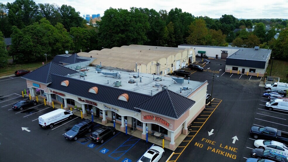 179a South St, Freehold, NJ à louer - Photo principale – Image 1 sur 17