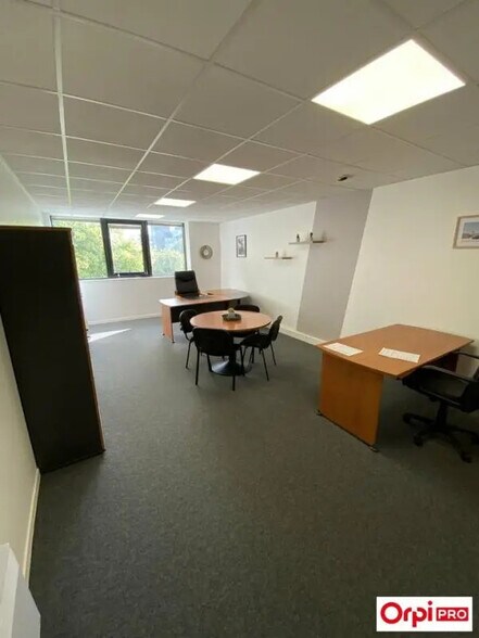Bureau dans Plérin à louer - Photo de l’immeuble – Image 2 sur 4