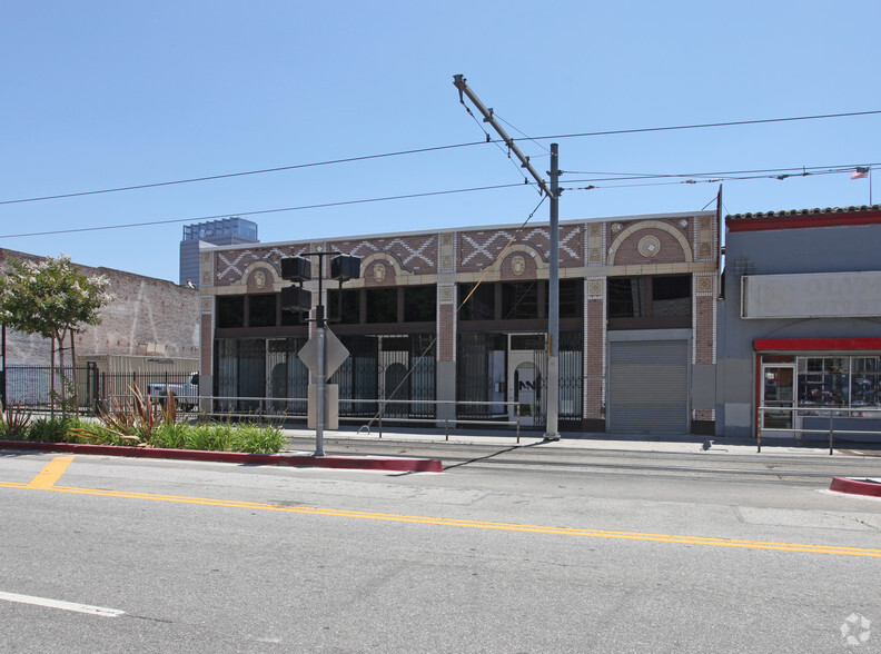 1352-1358 S Flower St, Los Angeles, CA à vendre - Photo de l’immeuble – Image 2 sur 4