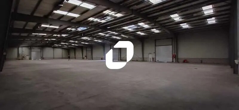 Local d’activités dans Les Mureaux à louer - Photo intérieure – Image 2 sur 3