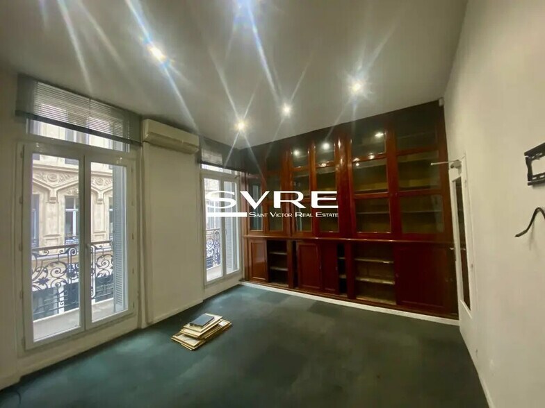 Bureau dans Marseille à louer - Photo de l’immeuble – Image 3 sur 9