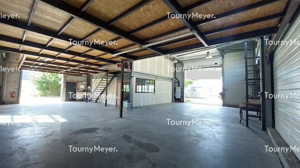 Local d’activités dans Quint-Fonsegrives à louer - Photo de l’immeuble – Image 2 sur 12