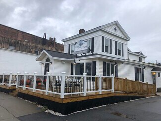 Plus de détails pour 132 Broadway, Fort Edward, NY - Local commercial à vendre