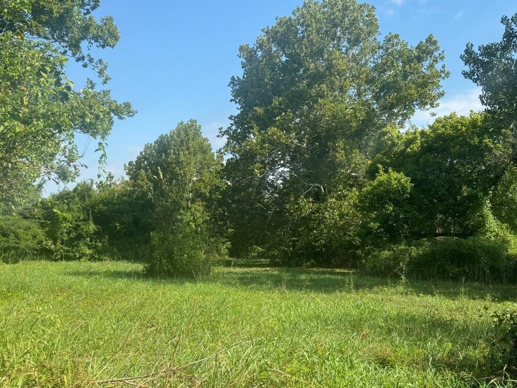 503-513 NE 13th St, Paris, TX à vendre Photo principale– Image 1 sur 2