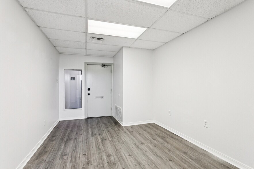 671 Rosa Ave, Metairie, LA à louer - Photo intérieure – Image 2 sur 16