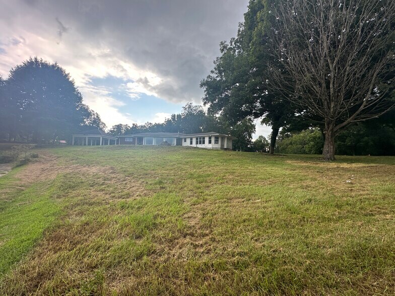 2511 Dana Dr, Gainesville, GA à vendre - Photo de l’immeuble – Image 3 sur 16