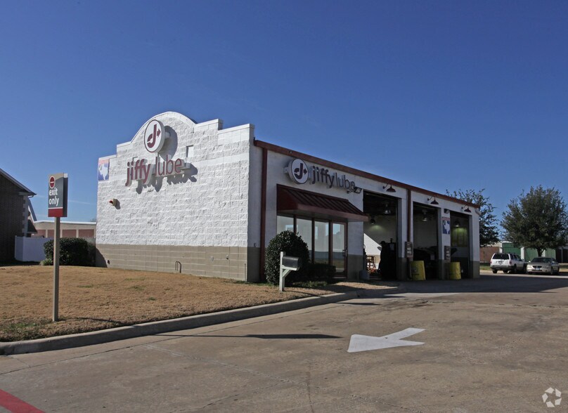 4810 Matlock Rd, Arlington, TX à vendre - Photo de l’immeuble – Image 2 sur 2