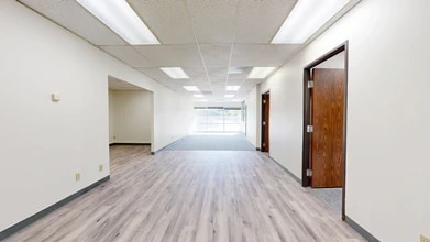 1112 E Copeland Rd, Arlington, TX à louer Numérisation 3D Matterport– Image 1 sur 8