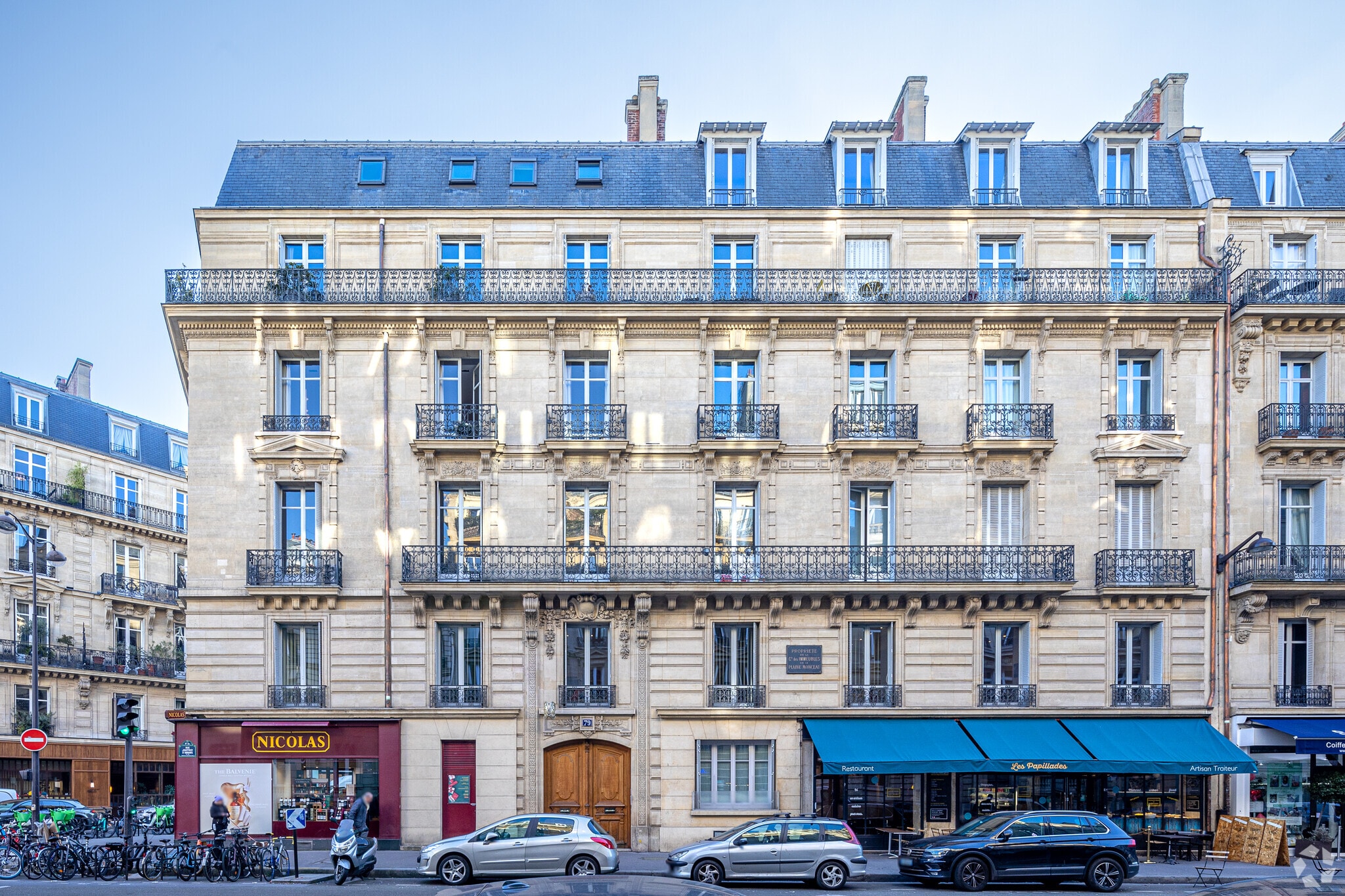 79 Rue Jouffroy D'Abbans, Paris à louer Photo principale– Image 1 sur 4