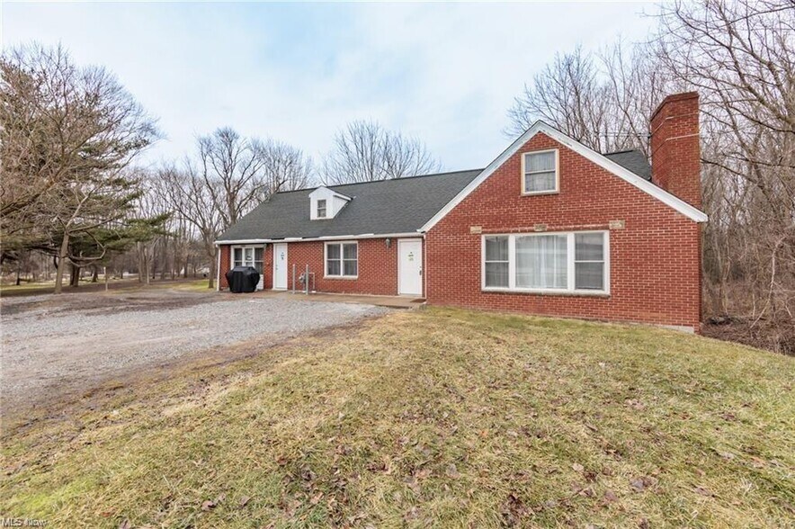 35206 Center Ridge Rd, North Ridgeville, OH à vendre - Photo de l’immeuble – Image 2 sur 13
