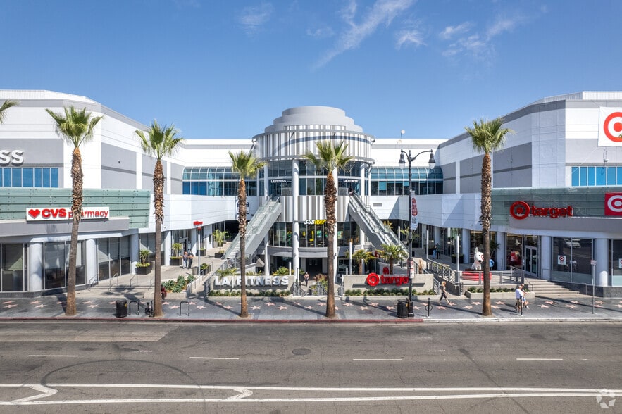 7021 Hollywood Blvd, Los Angeles, CA à louer - Photo de l’immeuble – Image 3 sur 15