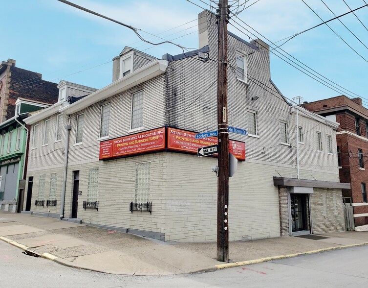 1700 Forbes Avenue + Parking Lot portefeuille de 2 biens à vendre sur LoopNet.fr - Photo de l’immeuble – Image 1 sur 13