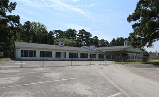 Plus de détails pour 1712 N Timberland Dr, Lufkin, TX - Santé à vendre