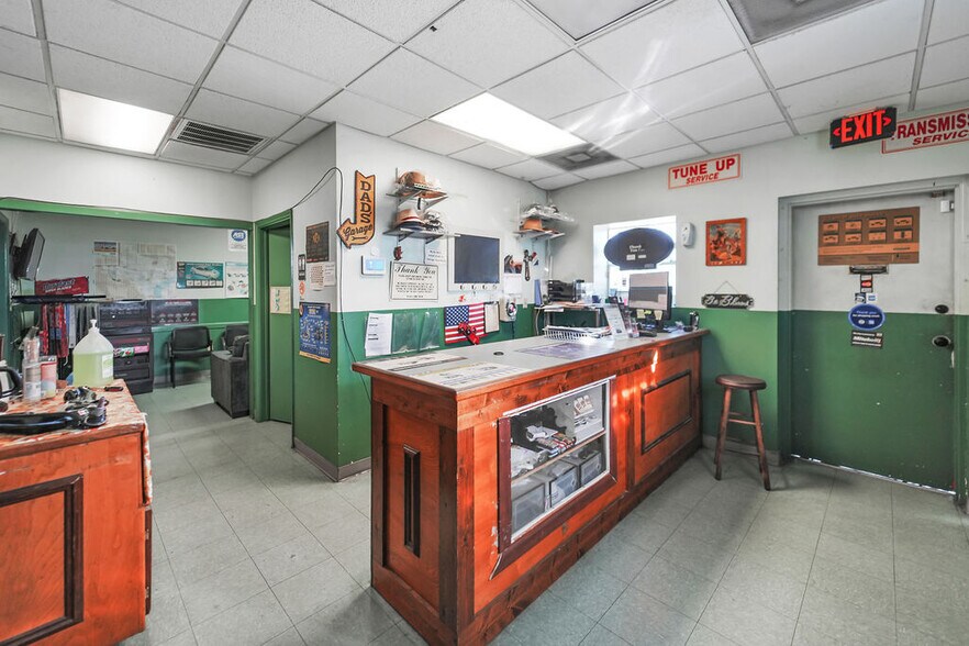 502 Washington St, South Houston, TX à vendre - Hall d’entrée – Image 3 sur 35