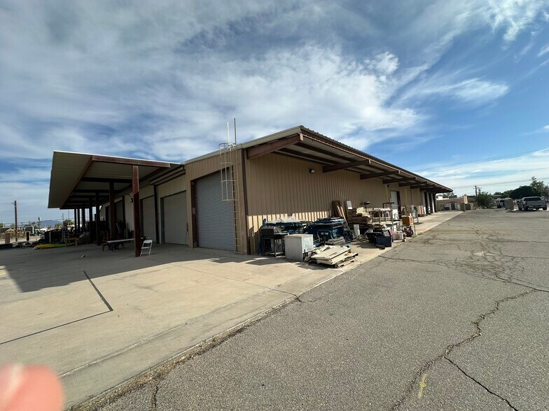 135 N Commercial St, Blythe, CA à vendre - Photo de l’immeuble – Image 3 sur 16