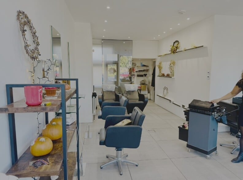 459 Poole Rd, Poole à vendre - Photo intérieure – Image 3 sur 3