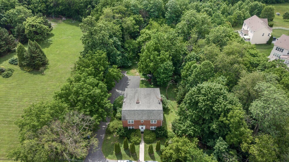 25930 Ridge Rd, Damascus, MD à vendre - Photo de l’immeuble – Image 2 sur 13