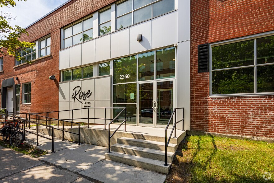 2260 Av Aird, Montréal, QC à louer - Photo de l’immeuble – Image 3 sur 23