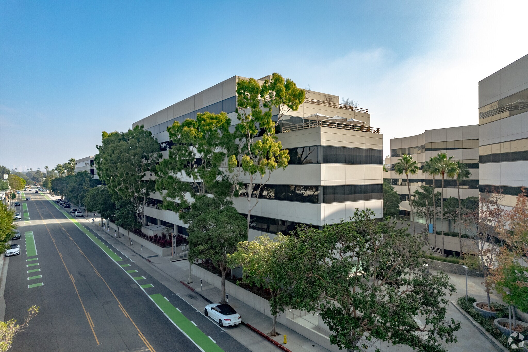 2450 Broadway, Santa Monica, CA à louer Photo principale– Image 1 sur 7