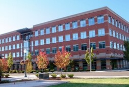 2211 Rimland Dr, Bellingham, WA à louer - Photo de l’immeuble – Image 1 sur 1