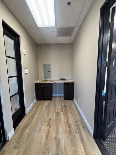 78115 Calle Estado, La Quinta, CA à louer - Photo de l’immeuble – Image 3 sur 12