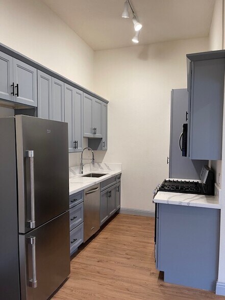 1403-1413 Encinal Ave, Alameda, CA à vendre - Photo de l’immeuble – Image 3 sur 9