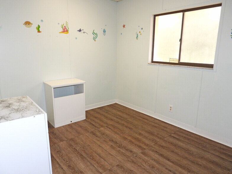 2261 Sarno Rd, Melbourne, FL à vendre - Photo intérieure – Image 3 sur 16
