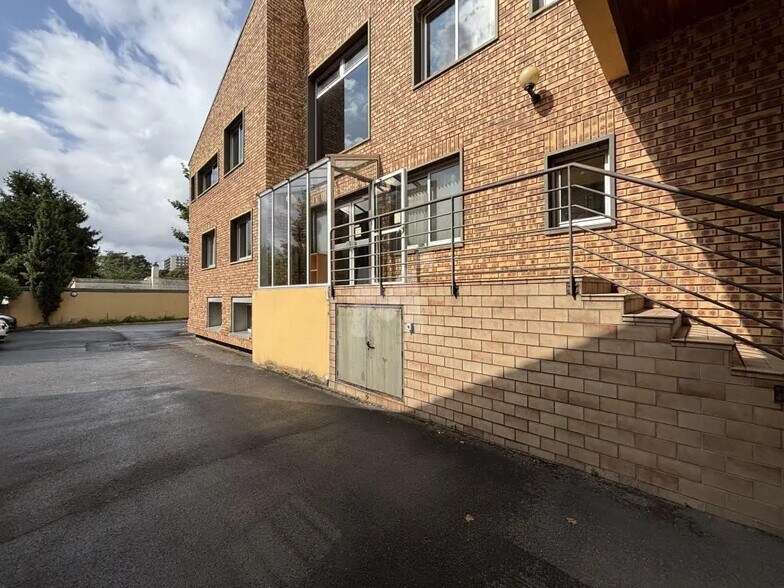 Bureau dans Longjumeau à vendre - Photo de l’immeuble – Image 3 sur 16