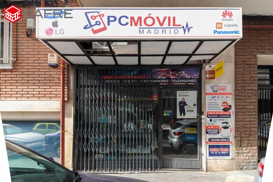 Immeuble residentiel dans Madrid, Madrid à vendre - Photo principale – Image 1 sur 2