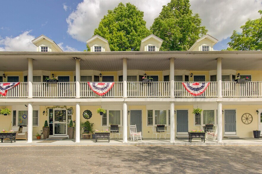 17 Wilder St, Conway, NH à vendre - Photo de l’immeuble – Image 3 sur 26
