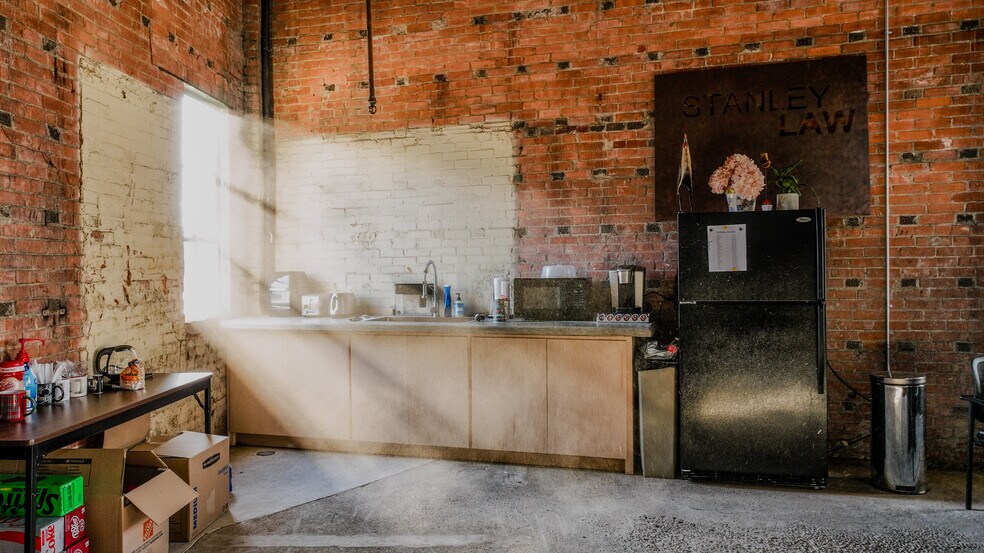 10 N Milby St, Houston, TX à louer - Photo de l’immeuble – Image 3 sur 29