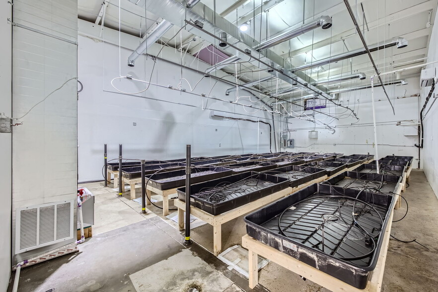 77 Laser Dr, Pueblo, CO à louer - Photo de l’immeuble – Image 3 sur 25