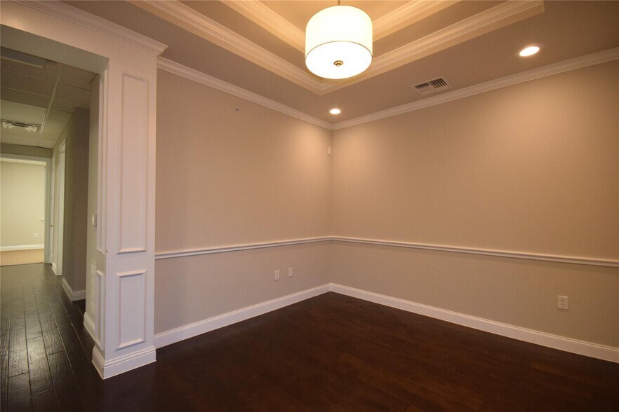 3900 S Stonebridge Dr, McKinney, TX à louer - Photo de l’immeuble – Image 3 sur 14