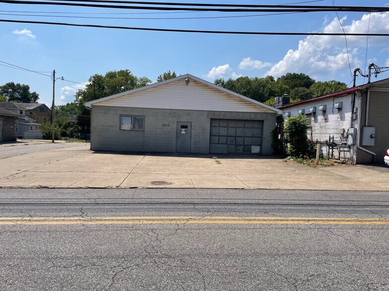 808 16th St, Parkersburg, WV à vendre - Photo de l’immeuble – Image 3 sur 7
