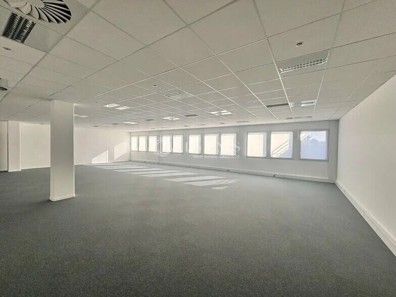 Bureau dans Bondy à louer - Photo intérieure – Image 2 sur 5